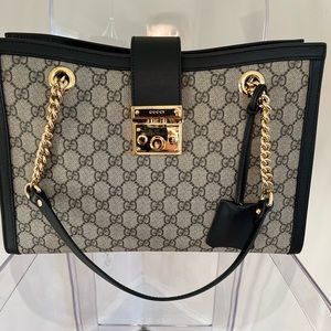 Beautiful barely used authentic Gucci handbag